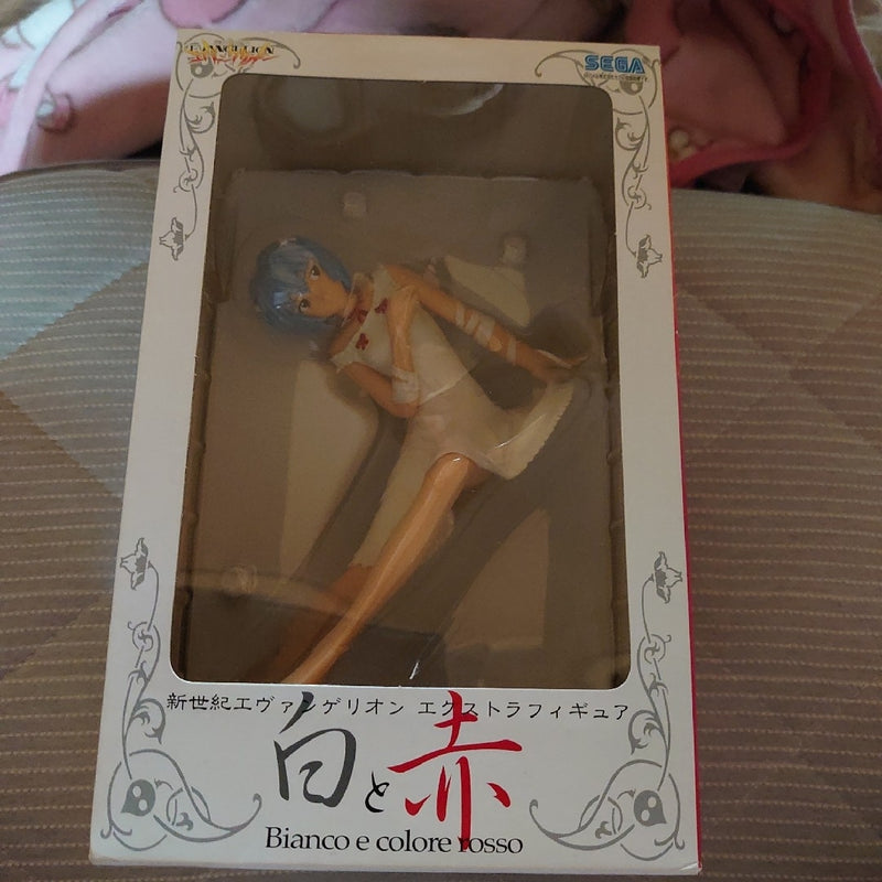 Neon Genesis Evangelion Extra Figure White and Red...