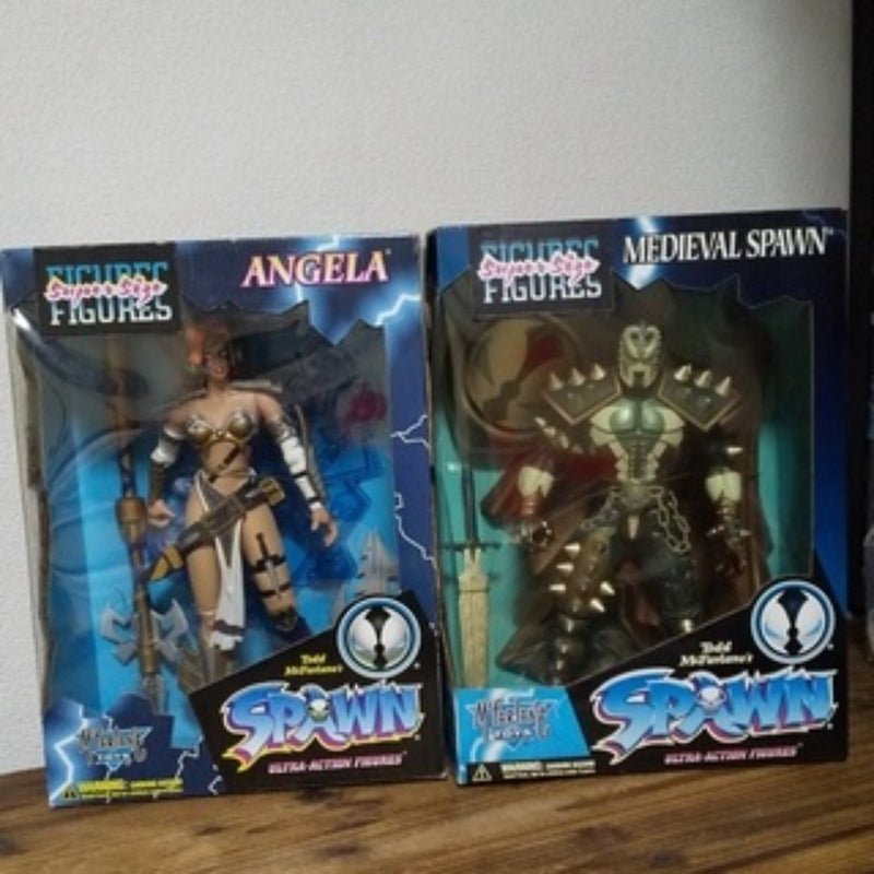 SPAWN Super Size Medieval Spawn + Angela