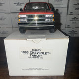 1995 Chevrolet Tahoe Color Victory Red Number 8946Eo 125 Scale Model Model