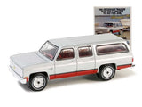 1981 Chevrolet Suburban Diecast 1:64 Scale Model - Greenlight 39140F Model