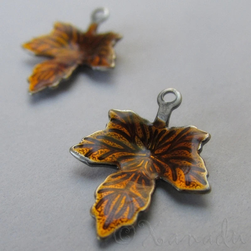 Auburn Maple Leaf Wholesale Autumn Enamel Charm Pendants C6373 - 5, 10, 20PCs Charms