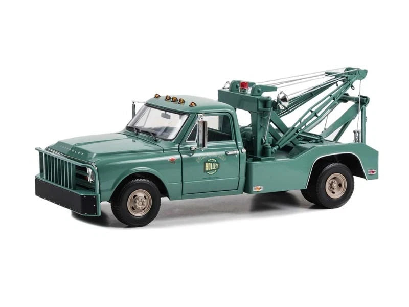 1967 Chevrolet C-30 Dually Wrecker Diecast 1:18 Scale Model - Greenlight 13682 Model