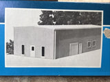 Pikestuff 541-0004 HO Scale Modern Pre-Fab Warehouse Kit Tan and White NIB Model