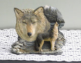 3-D WOLF DISPLAY FIGURINE IN WILDERNESS LOOKS LIKE CARVED ROCK TABLETOP DECOR Model