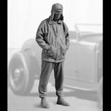 1/32 Scale Vintage Mechanic Driver Figure Resin Model Aviator Hat Goggles Unpain Model