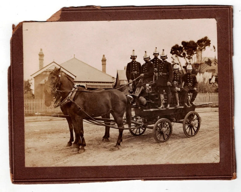 VINTAGE PHOTO ,MOSMAN HORSE DRAWN FIRE BRIGADE c 1900 15 x 20 cm ,BOARD MOUNTED Model