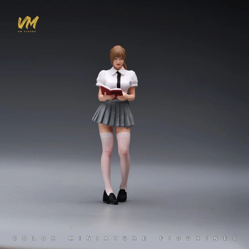 1/18 Miniatures Grey JK Pleated Skirt Girl Scene Props Model Figures For Cars Model