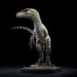W-DRAGON Female Velociraptor White Queen Dinosaur Statue Model Animal Display Model