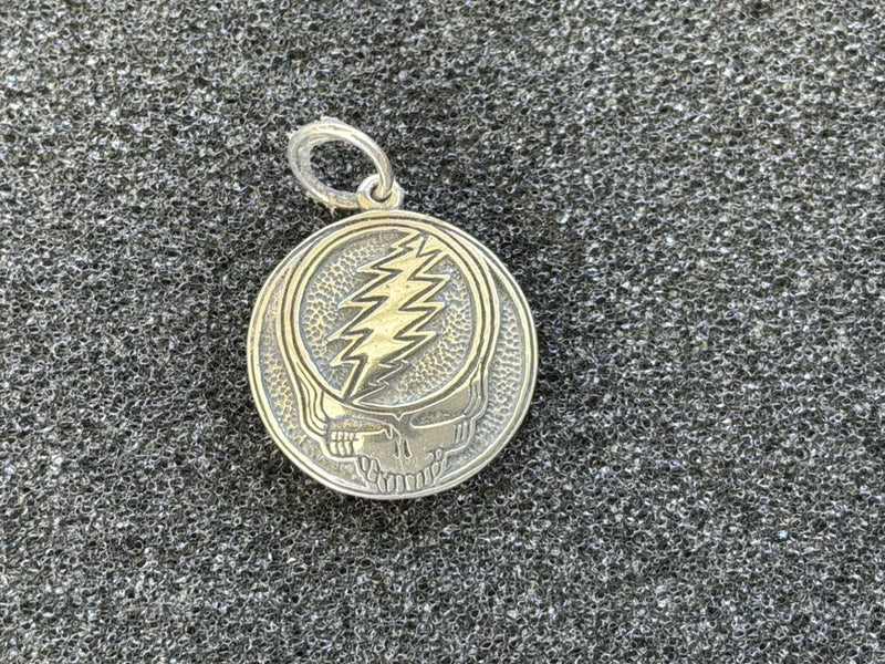 Grateful Dead  Small Steal Your Face  pendant GDM? Sterling Silver Vintage 1992 Charms