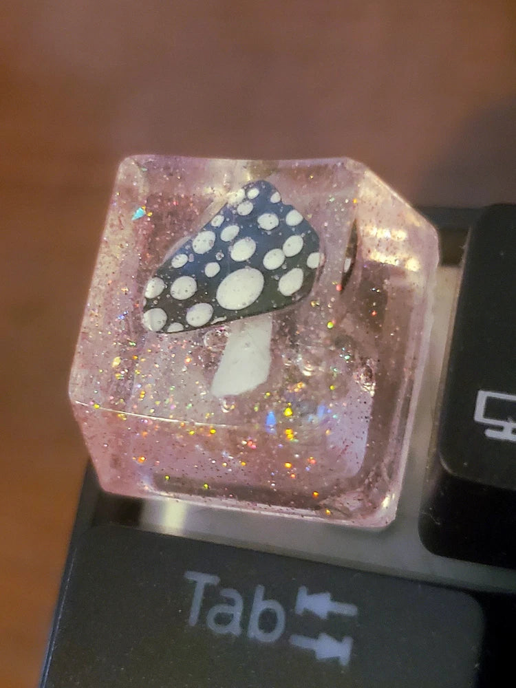 Handmade Resin Mushroom R3 mechanical keyboard keycap transparent Model