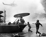 Apocalypse Now 8x10 Promotional Photo Kilgore surf board scene Model