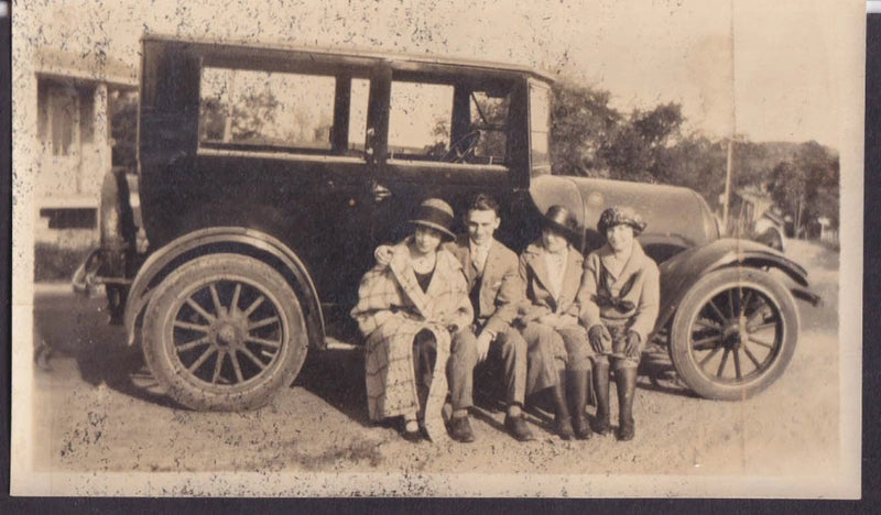 c 1920 Franklin 3 gals & 1 guy on running board vernacular photo Model
