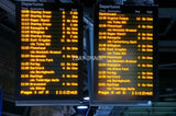 PHOTO  LONDON BRIDGE UNDERGROUND STATION DEPARTURE BOARD Model