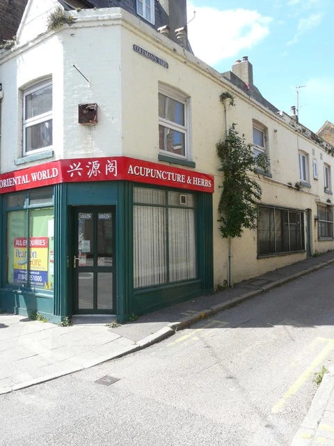 Photo 6x4 Oriental World, 41, Queen Street Ramsgate Pearson Gore?s board, c2019 Model