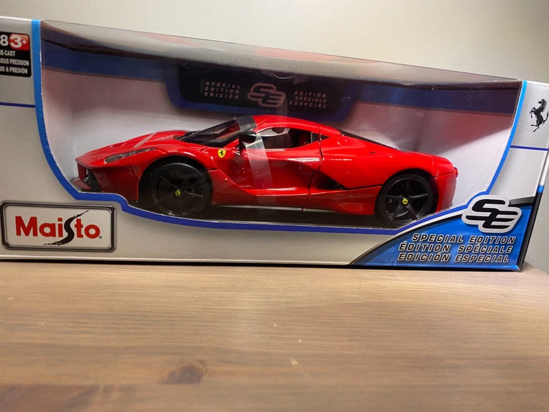 New Red Maisto La Ferrari 1:18 Diecast Model Model