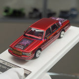 1:64 Town Car Lowrider Alloy Diecast Car Model - Collectible Display Model