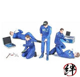 Tamiya 300024266 1: 24 Scale ?C Set of Rally Mechanics (5) Model