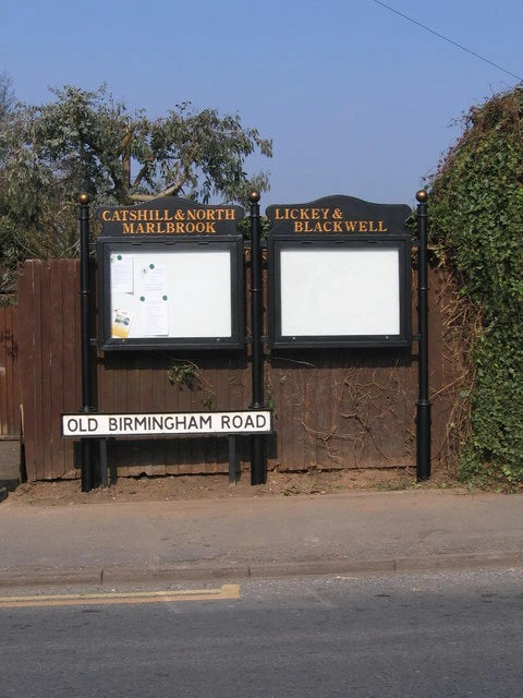 Photo 6x4 New Parish Council Notice Board, outside Tesco Store 199 Old Bi c2009 Model