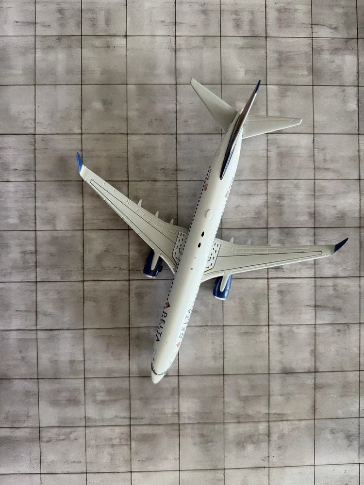 Premium 1:200 Scale Realistic Airport Apron Tarmac Display Mat (4 mats) Model