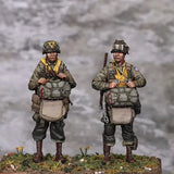 1/35 Resin Figure US Airborne Paratroopers WWII 2 Figures Unassembled Unpainted Model