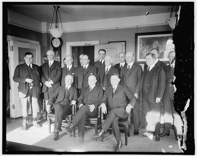 Photo:U.S. Shipping Board Hearing Group Portrait 1910s Men Suit Office Model