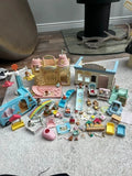 SYLVANIAN FAMILIES CASTLE NURSERY PLAYGROUND AND  BUS Toy Shop Model