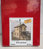 112 2nd Street House Building Laser Cut Wood Kit HO Scale B.T.S Structures 27701 Model