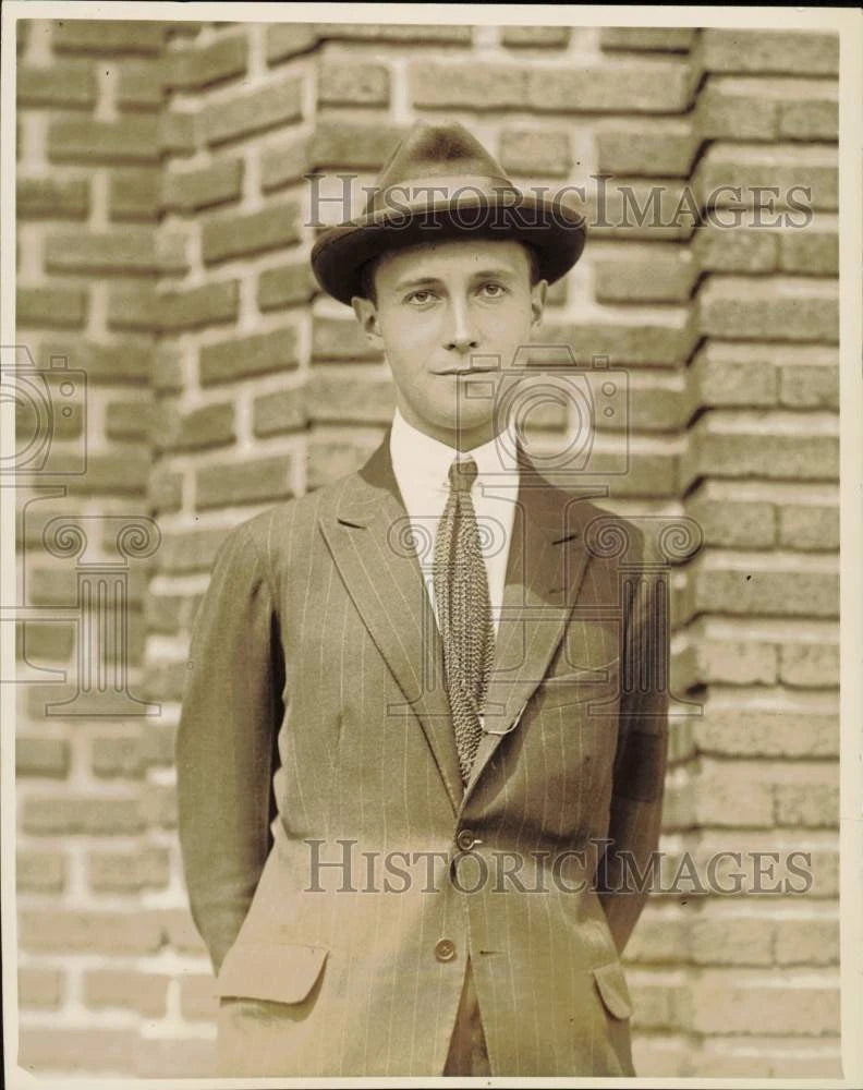 1922 Press Photo Prince A. Poniatowski waits to board ship - kfx57327 Model