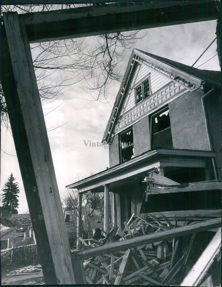 1958 Urban Renewal Debris Boards Building Wreckage Historic Vintage Photo 8x10 Model
