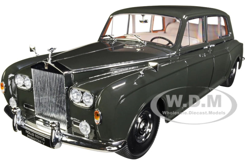 1964 ROLLS ROYCE PHANTOM V BREWSTER GREEN 1/18 DIECAST MODEL CAR PARAGON 98217 Model