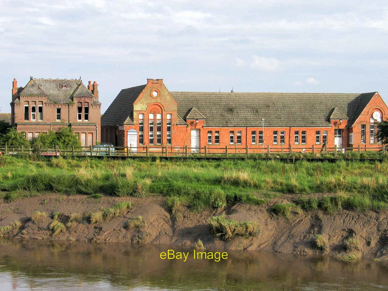 Photo 6x4 Old Goole Board School Old Goole Board School in Old Goole befo c2004 Model