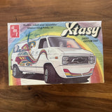 Vintage AMT T401 Xtasy Chevy Custom Van 1/25 Scale Plastic Model Kit Sealed Model