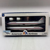 NEW-RAY AMERICAN AIRLINES BOEING 777 DIE-CAST AIRPLANE MODEL KIT 20385 Model