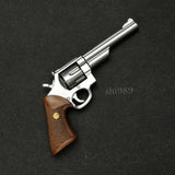 Hot Toys MMS238 Terminator T800 Battle Damaged Ver. 1/6 Scale Revolver Model Model