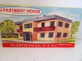 APARTMENT HOUSE  BY; PLASTICVILLE HO SCALE PO KIT#-1907-198 Model