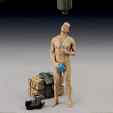 1/35 Resin Figure Model Kit Soldiers' Shower Time Unassembled Unpainted Model