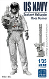 1/35 US Navy Sea Hawk Helicopter Door Gunner R63-35 by R2 Miniatures Model