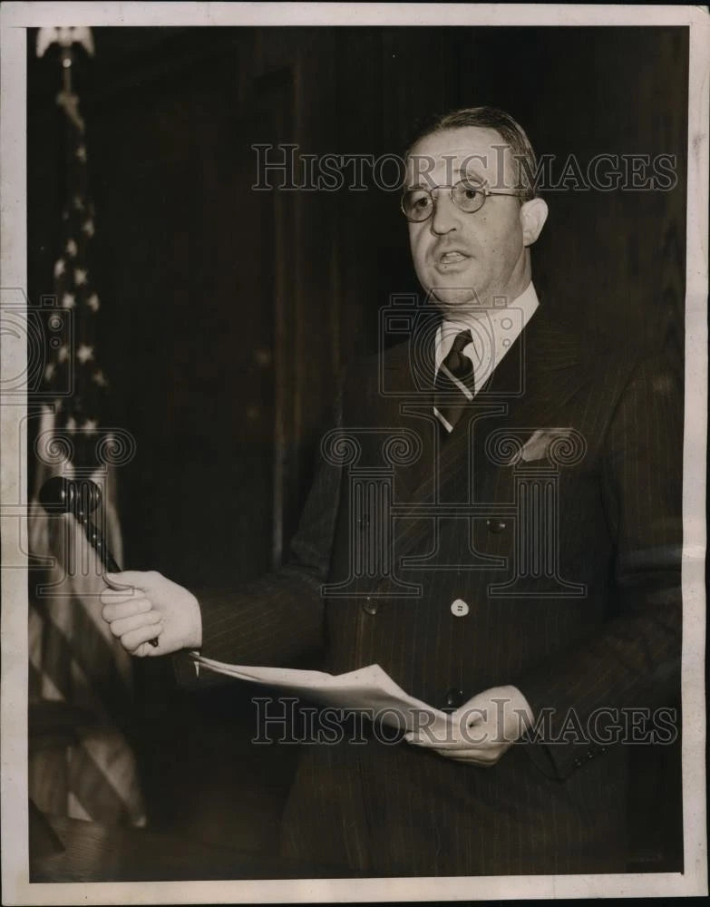 1939 Press Photo New York Clarence A. Bettman opens NY Board of Gov. Meeting NYC Model