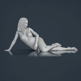 Unpainted resin figurine. Woman girl dressed nude skirt 1/18 1/24 1/32 1/43 Model