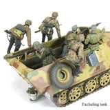 1/16 Resin Figure Model Kit WWII Sd.kfz.251 Crew 6 Figures Unassembled Unpainted Model