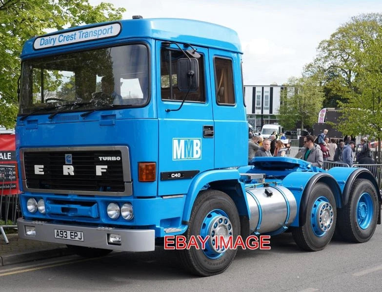 PHOTO  A93EPJ ERF C40 DAIRY CREST / MILK MARKETING BOARD  SANDBACH CHESHIRE IS A Model