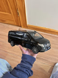 1:18 Scale Mercedes-Benz V-Class LWB Minivan Black Diecast Model Car Model