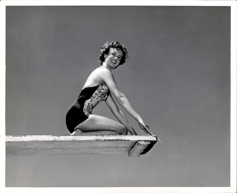 LD283 Original Ewing Galloway NY Photo BATHING BEAUTY ON DIVING BOARD SWIMSUIT Model