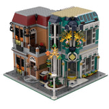 Corner Art Gallery Antique Shop with Interior 2045 Pcs Modular MOC Model