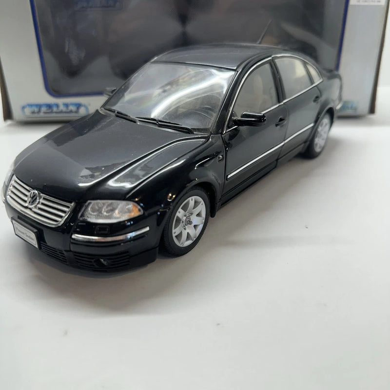 Welly Diecast 1:18 Volkswagen Passat Sedan 2001 w/ box Black Metallic model Model