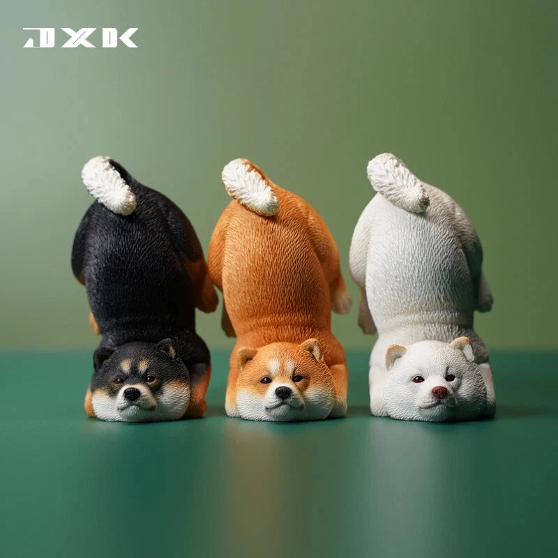 JXK 1/6 Planking Shiba Inu Model with Sofa Banana Peel Xmas Gift  Figure Model