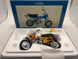 Ebbro 1:10 Scale DieCast Model Dax Honda ST50 1969 Motorcycle Gold New in Box Model