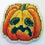 DIY Cross Stitch Kit Badge on Wood Cross Stitch Craft Set for Decor Model