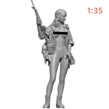 1/35 resin figure model Sexy female soldier unassembled Unpainted Model