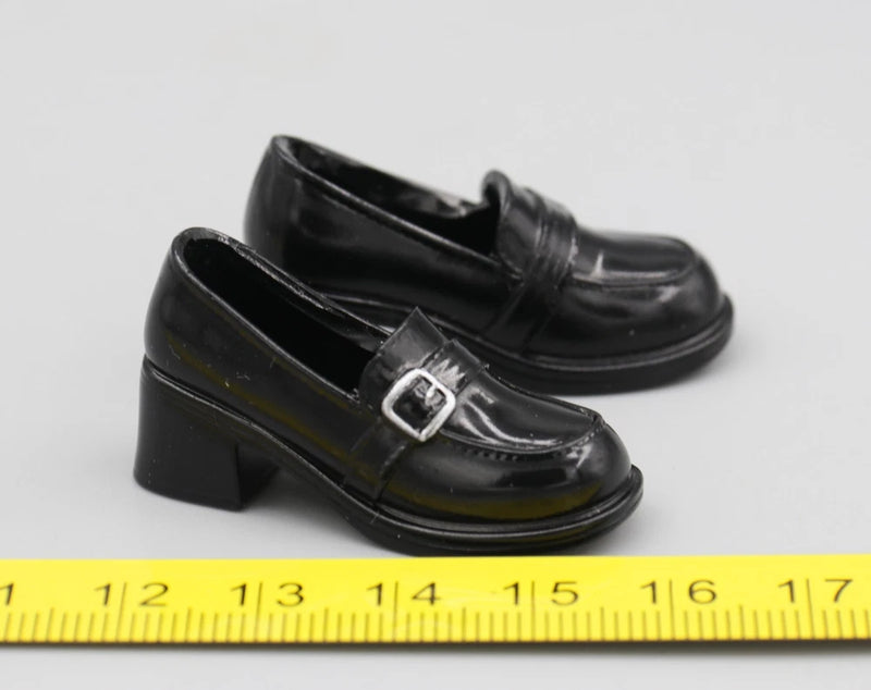 QOM-1048 1/6 female soldiers in the protection regiment - Shoe model Model